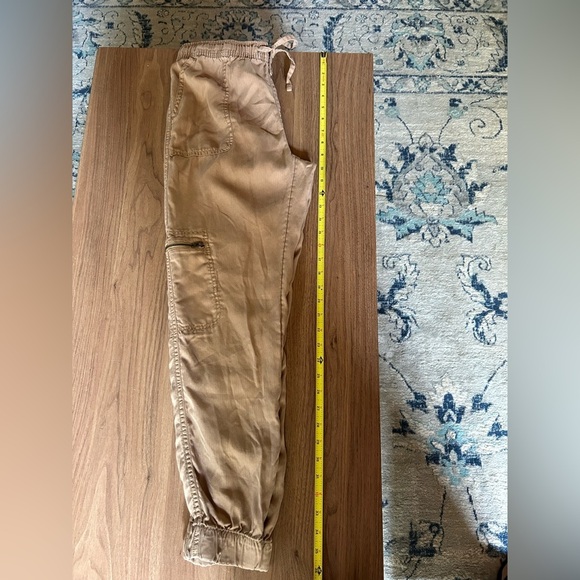 Lyocell, Nicole Miller sz S, cargo khakis, tan, elastic waist & ankles, comfy - Picture 7 of 9